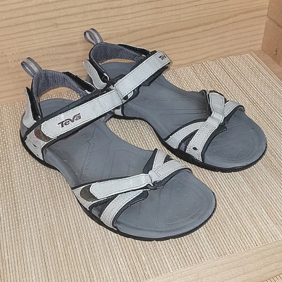 Teva | Shoes | Teva Shocpad Technology Sandals Sz8 | Poshmark display picture 1